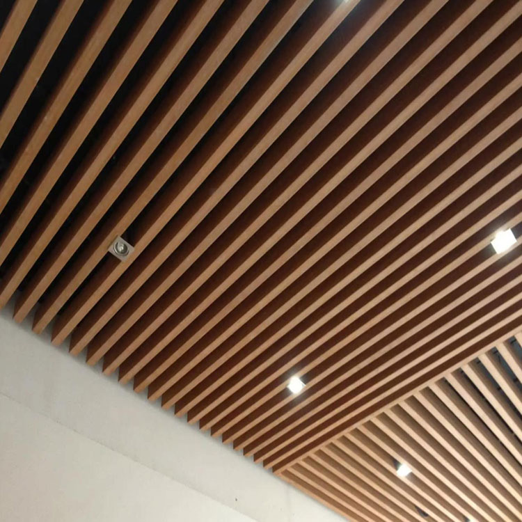 So wählen Sie eine Aluminiumdecke